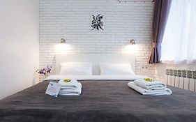 Smart Hotel Rooms Near Metro 24/7